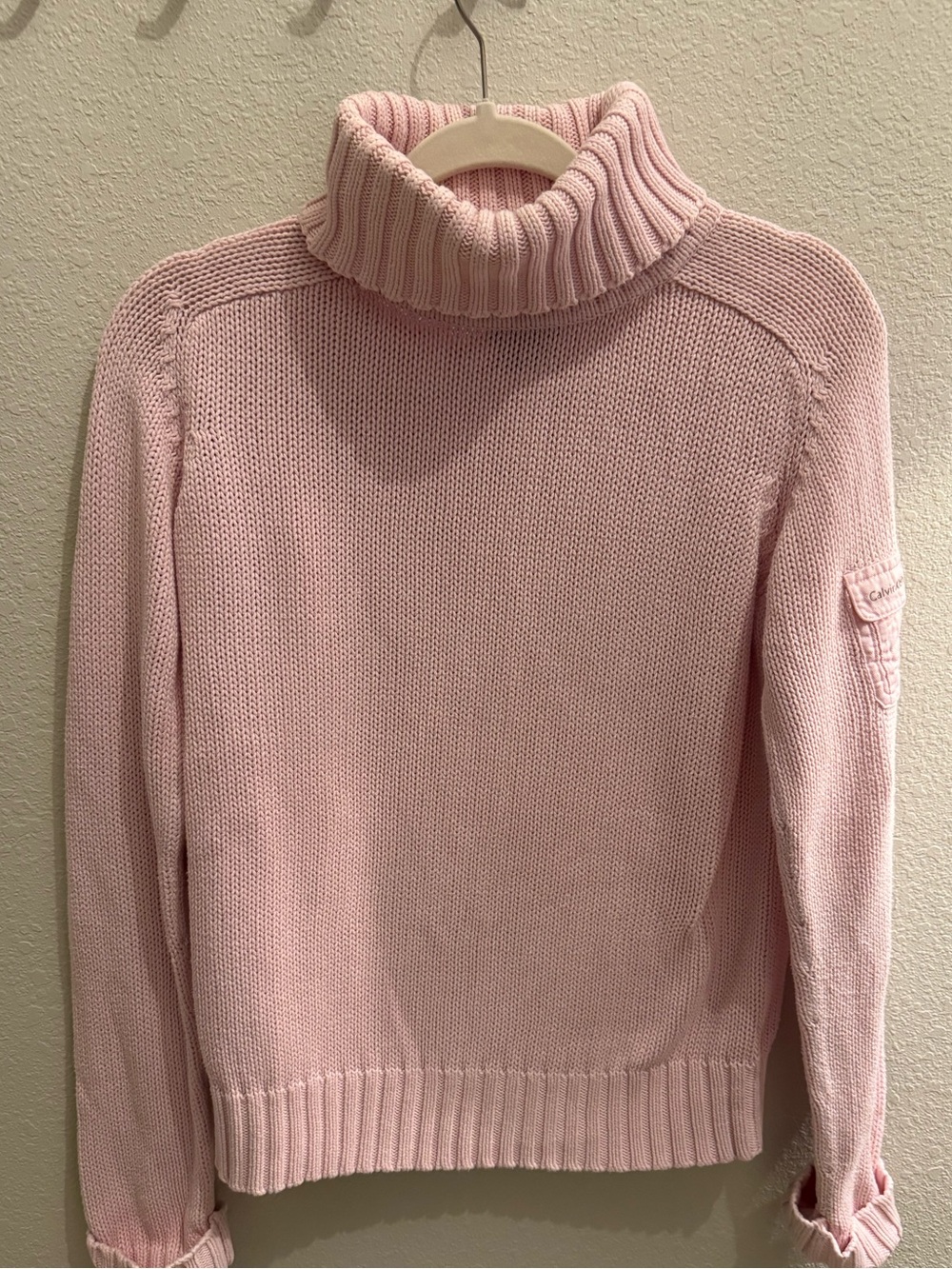 Calvin Klein Light Pink Chunky Ribbed Knit Turtleneck Sweater -